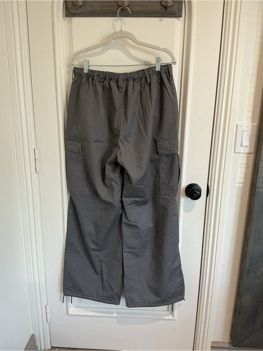 Converse Charcoal Wide-Leg Cargo Pants - Picture 6 of 6